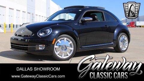 2013 Volkswagen Beetle image 1