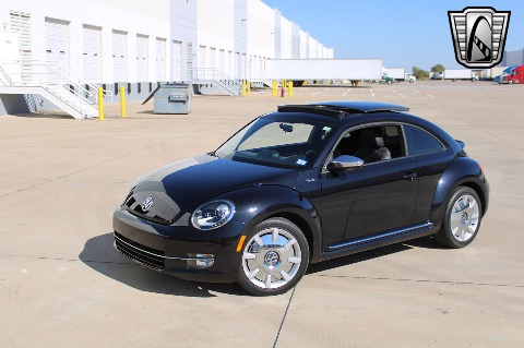 2013 Volkswagen Beetle image 3