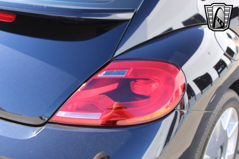 2013 Volkswagen Beetle image 40