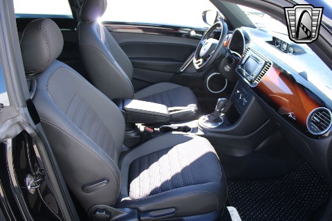 2013 Volkswagen Beetle image 67