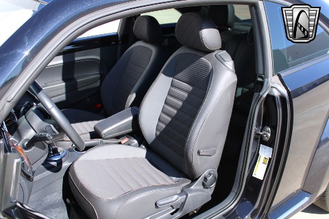 2013 Volkswagen Beetle image 47