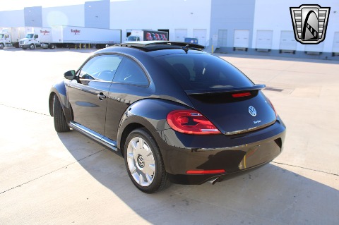 2013 Volkswagen Beetle image 98