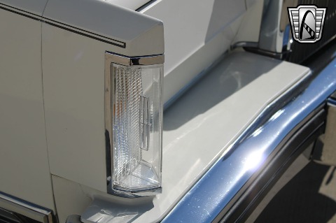 1981 Lincoln Continental image 35