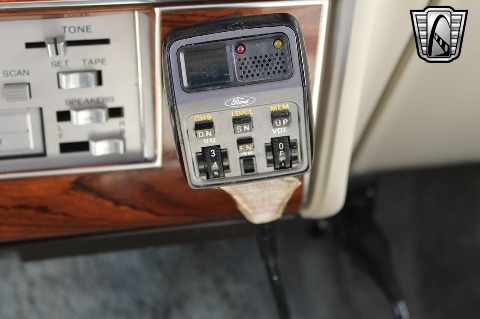 1981 Lincoln Continental image 61