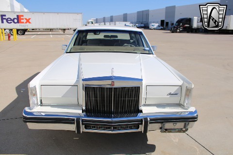 1981 Lincoln Continental image 27