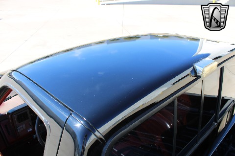 1990 Chevrolet C1500 image 32