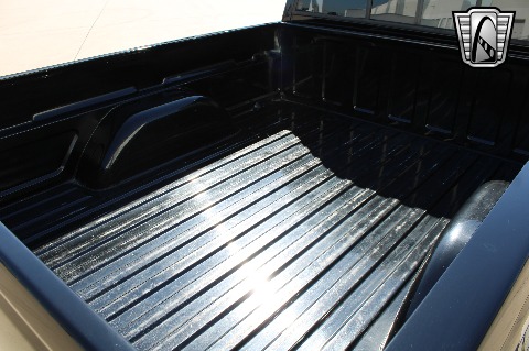 1990 Chevrolet C1500 image 36