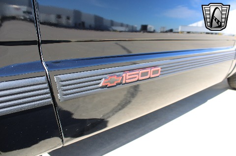 1990 Chevrolet C1500 image 63