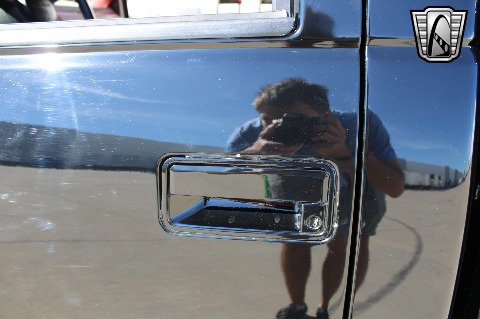 1990 Chevrolet C1500 image 64