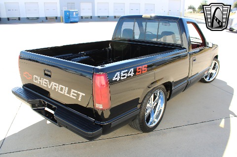 1990 Chevrolet C1500 image 16