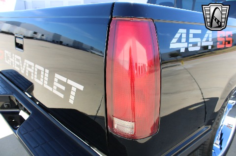 1990 Chevrolet C1500 image 70