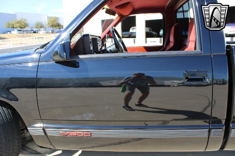 1990 Chevrolet C1500 image 45