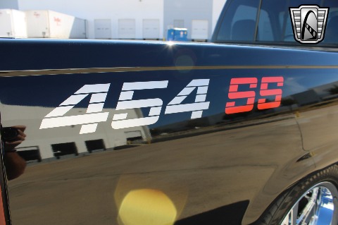 1990 Chevrolet C1500 image 71