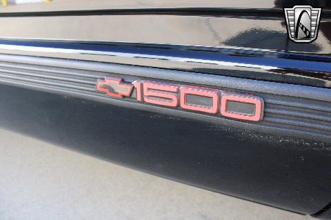 1990 Chevrolet C1500 image 74