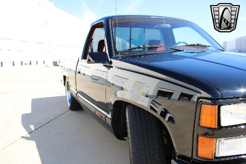 1990 Chevrolet C1500 image 51