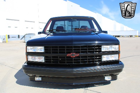 1990 Chevrolet C1500 image 26