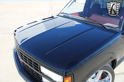 1990 Chevrolet C1500 image 28