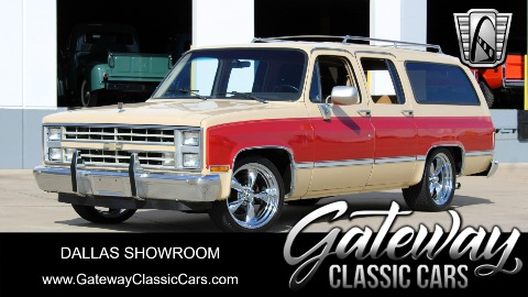 1987 Chevrolet Suburban image 2