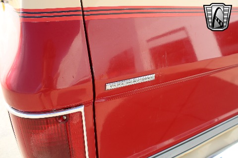 1987 Chevrolet Suburban image 55