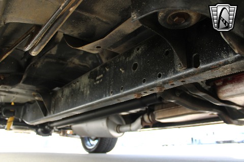 1987 Chevrolet Suburban image 107