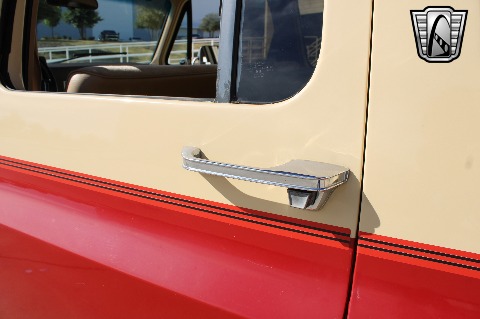 1987 Chevrolet Suburban image 58