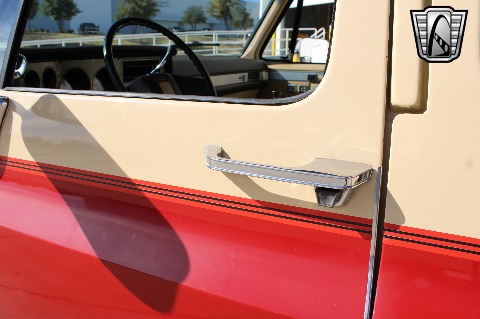 1987 Chevrolet Suburban image 59