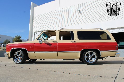 1987 Chevrolet Suburban image 8