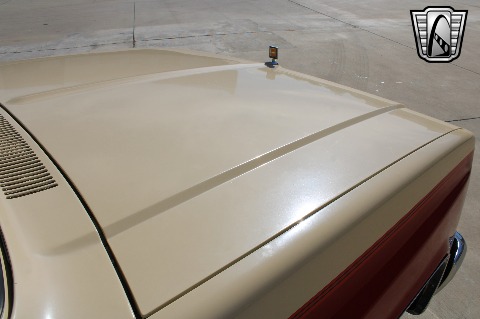 1987 Chevrolet Suburban image 35