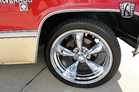 1987 Chevrolet Suburban image 64