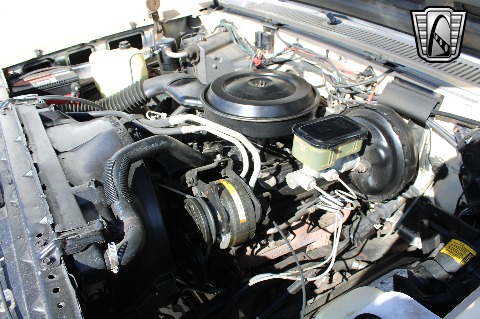 1987 Chevrolet Suburban image 90