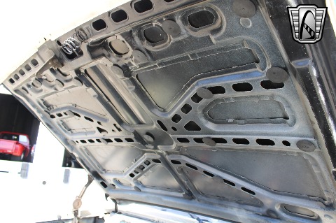 1987 Chevrolet Suburban image 91