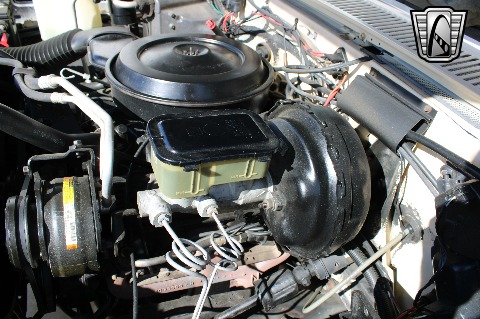 1987 Chevrolet Suburban image 92