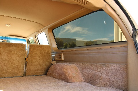 1987 Chevrolet Suburban image 77
