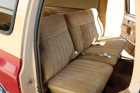 1987 Chevrolet Suburban image 80