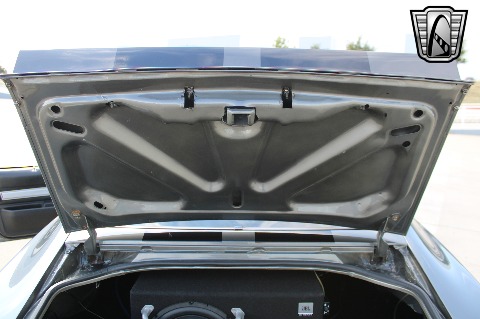 1973 Chevrolet Camaro image 100