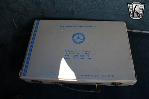 1988 Mercedes-Benz 560SL image 86