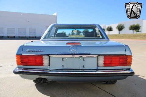 1988 Mercedes-Benz 560SL image 13