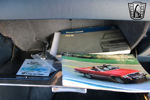 1988 Mercedes-Benz 560SL image 91