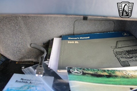 1988 Mercedes-Benz 560SL image 92