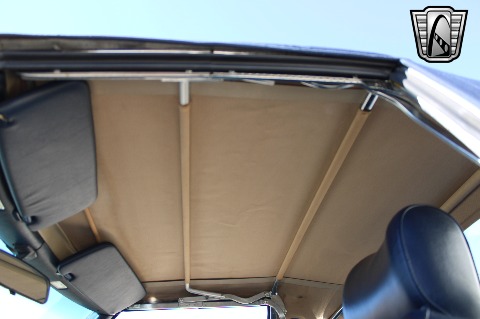 1988 Mercedes-Benz 560SL image 116