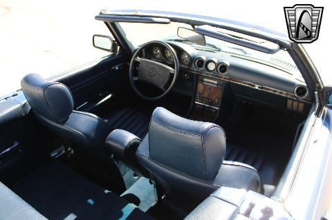 1988 Mercedes-Benz 560SL image 124