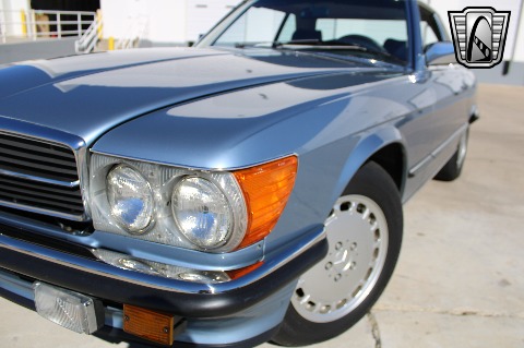 1988 Mercedes-Benz 560SL image 48