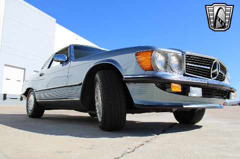 1988 Mercedes-Benz 560SL image 23