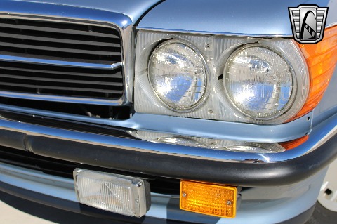 1988 Mercedes-Benz 560SL image 49