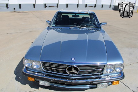 1988 Mercedes-Benz 560SL image 24