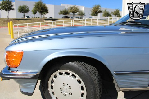 1988 Mercedes-Benz 560SL image 51