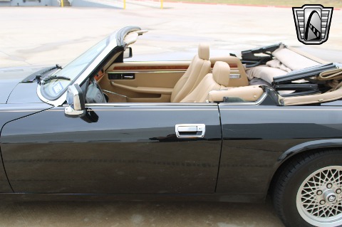 1993 Jaguar XJS image 29