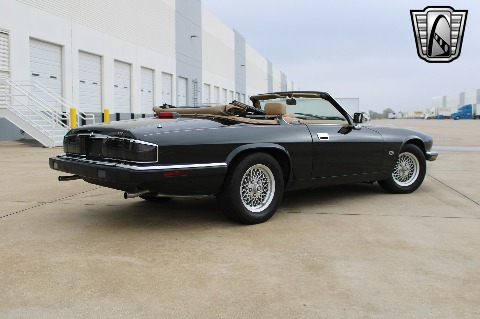 1993 Jaguar XJS image 17