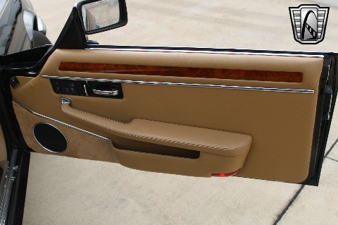 1993 Jaguar XJS image 75