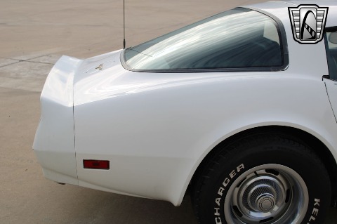 1981 Chevrolet Corvette image 32